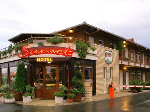 Sunset Motel Szombathely Esterno foto